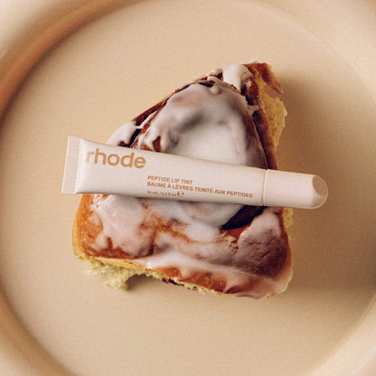Rhode Pewarna Bibir Peptida Cinnamon Roll