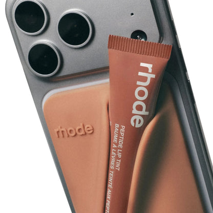 Rhode Sarung Bibir dengan MagSafe